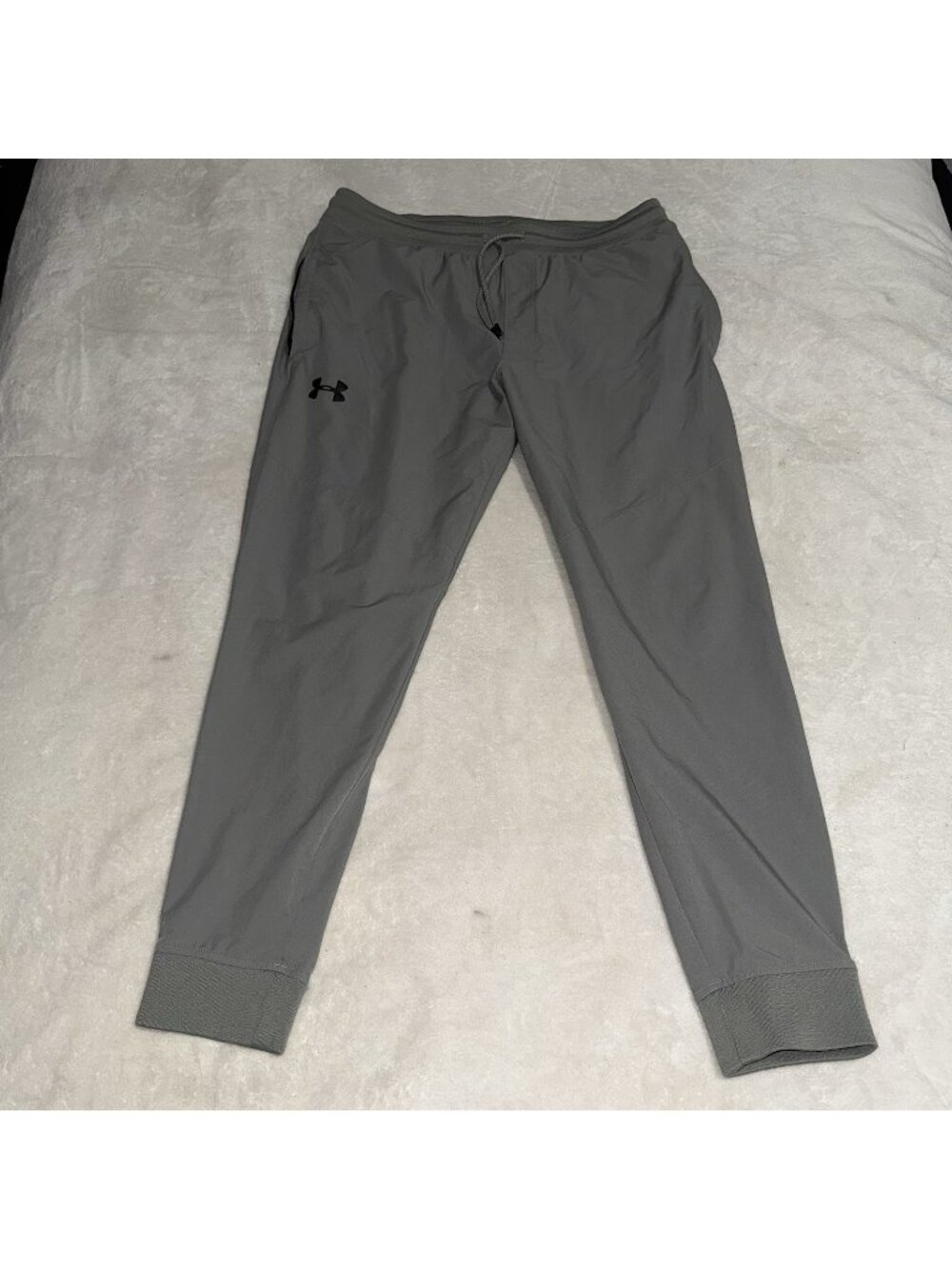 Under Armour HeatGear Men’s XL Gray Jogger Pants Stretch Athletic Sweatpants